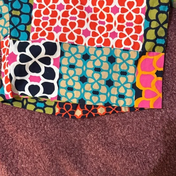 Trina Turk Colorful Geometric Patterned Garment - Picture 7 of 7